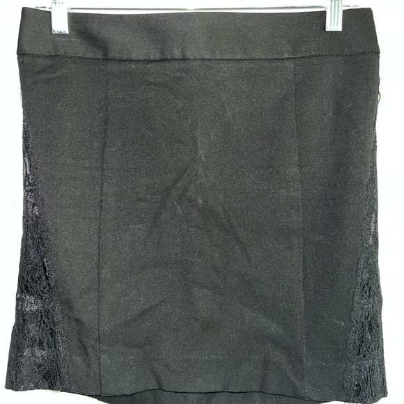 Express Black Skirt, Size 2 - Picture 2 of 6